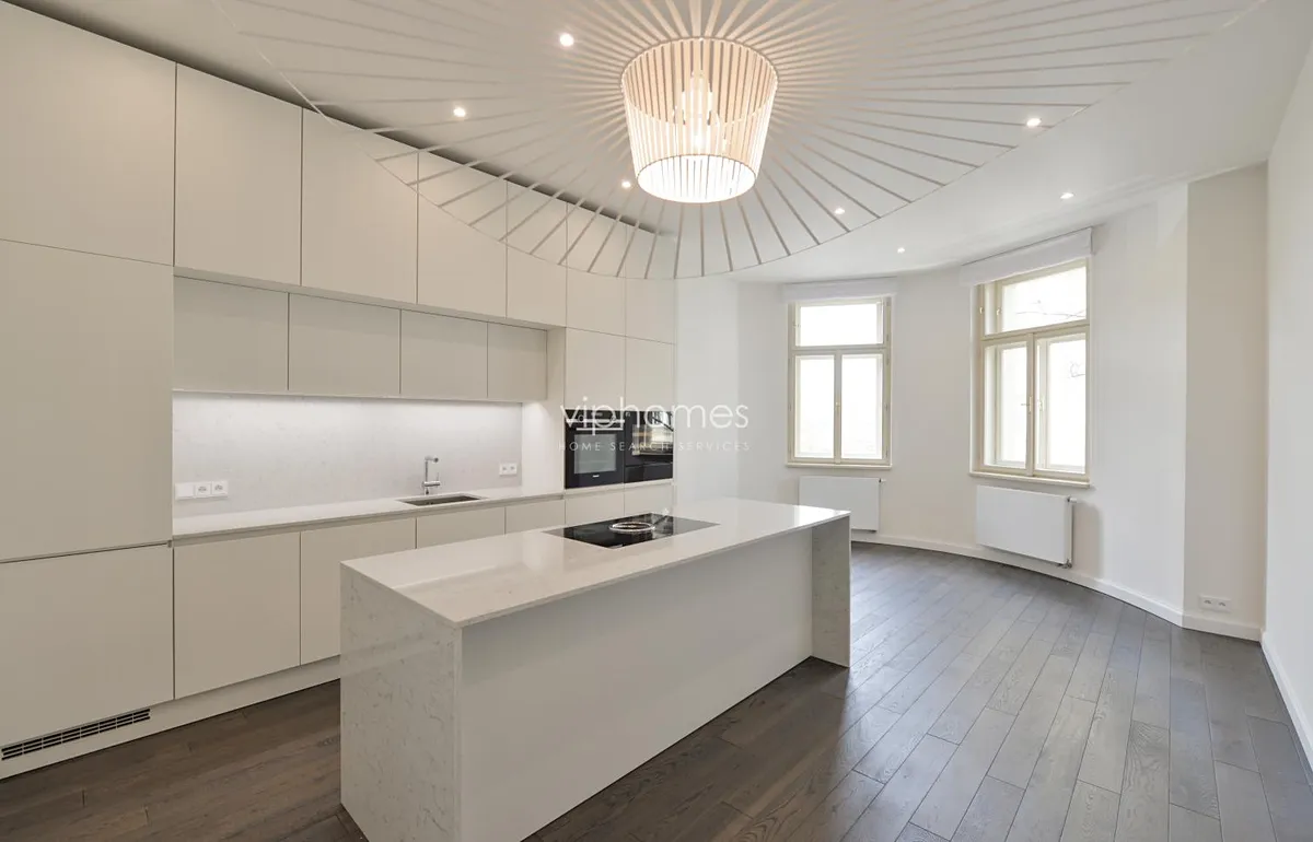 Pronájem bytu 4+kk 137 m²